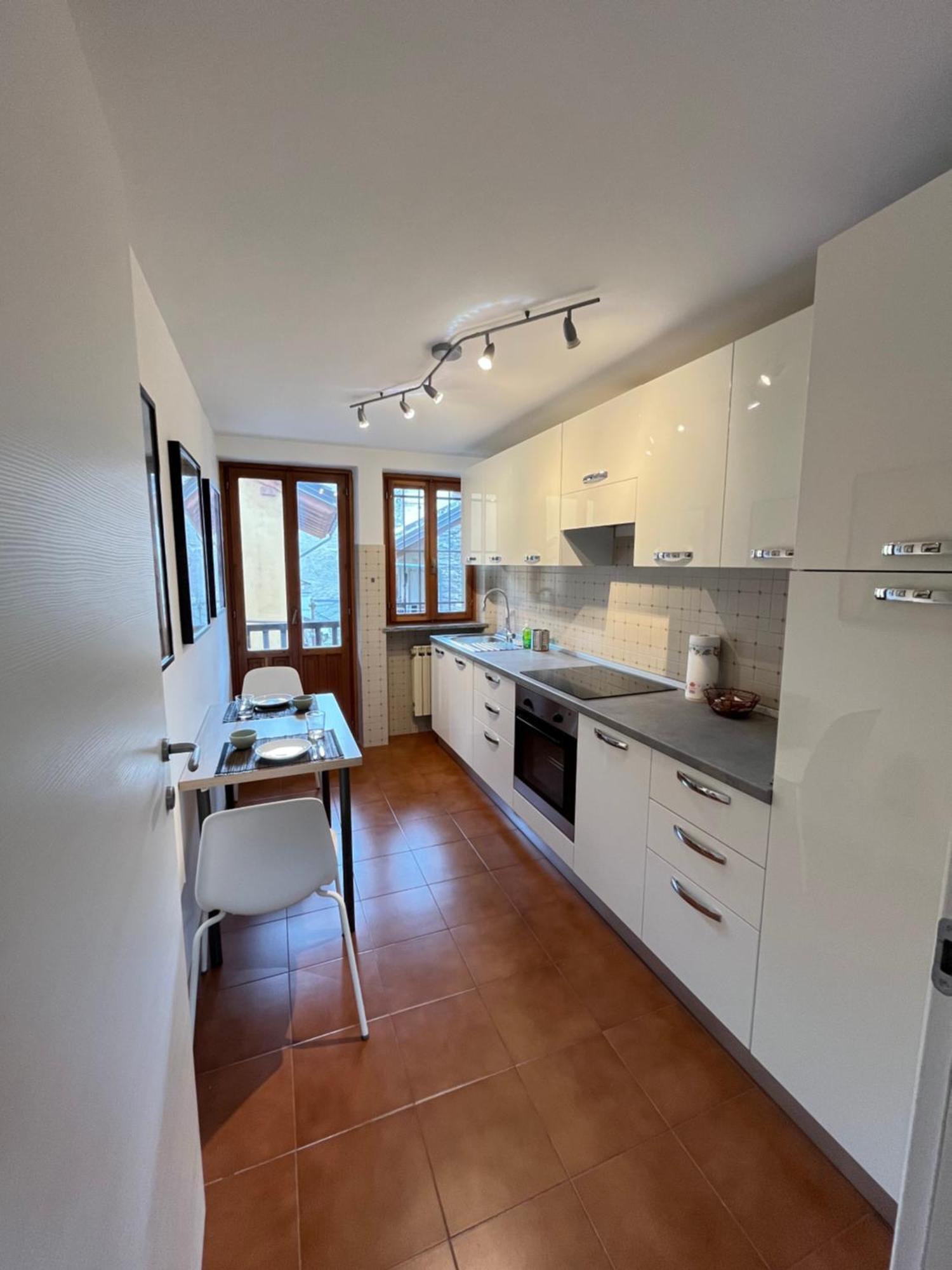 Maison De Trotte Aosta Luaran gambar